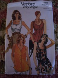 9913 SO EZ VOG SLEEVELESS BUTTON TOPS LENGTHS PATTERN 12-16